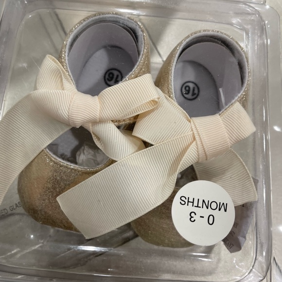 Bnip baby dress shoes - Picture 2 of 8